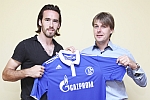 Christian Fuchs (FC Schalke 04) mit Berater Thomas Böhm - Foto © MPW Chrisitan Fuchs
