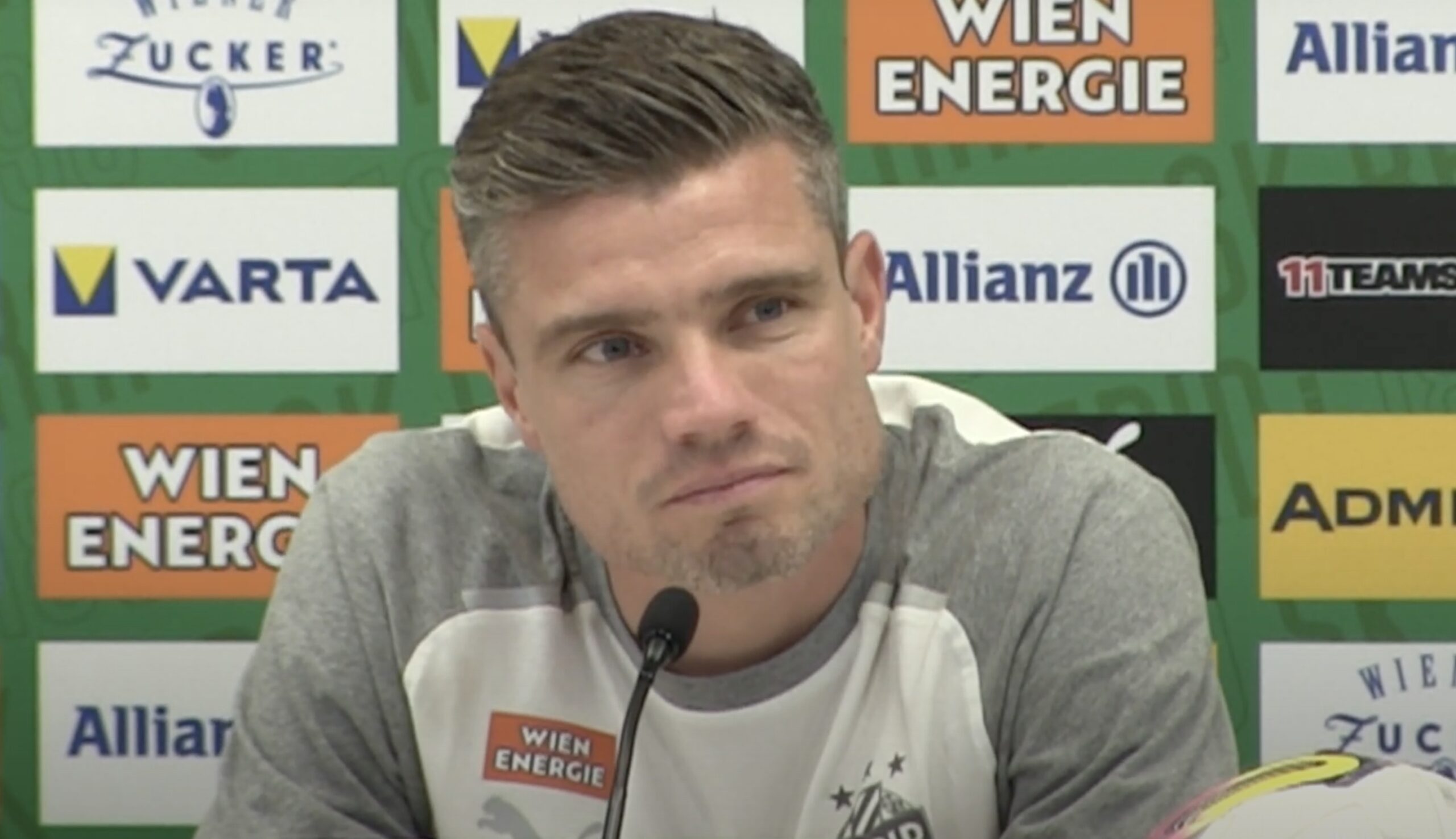Video: Robert Klauß (Trainer SK Rapid) - die Pressekonferenz nach dem Spiel gegen FC Red Bull Salzburg