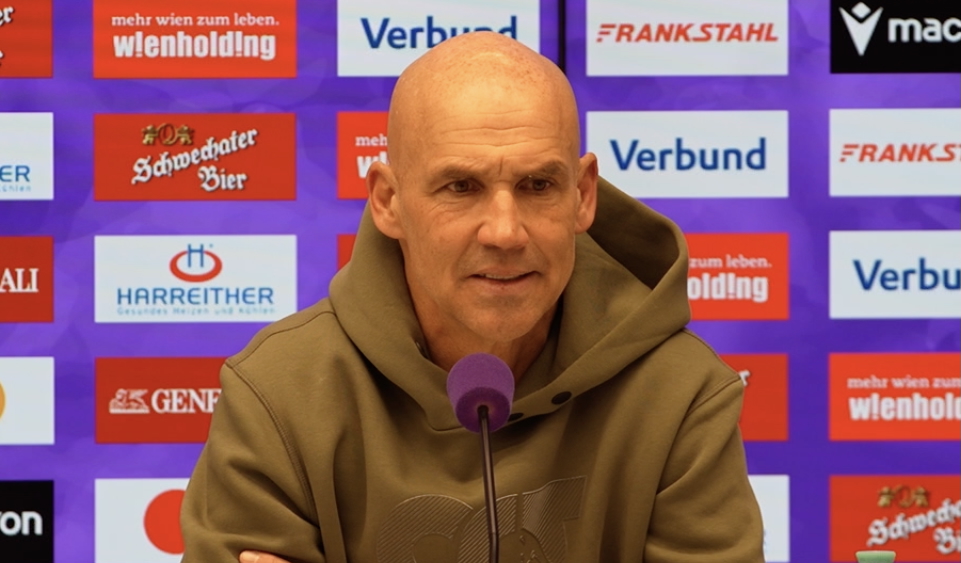 Video: Thomas Letsch (Trainer FC Red Bull Salzburg) - die Pressekonferenz nach dem Spiel gegen FK Austria Wien