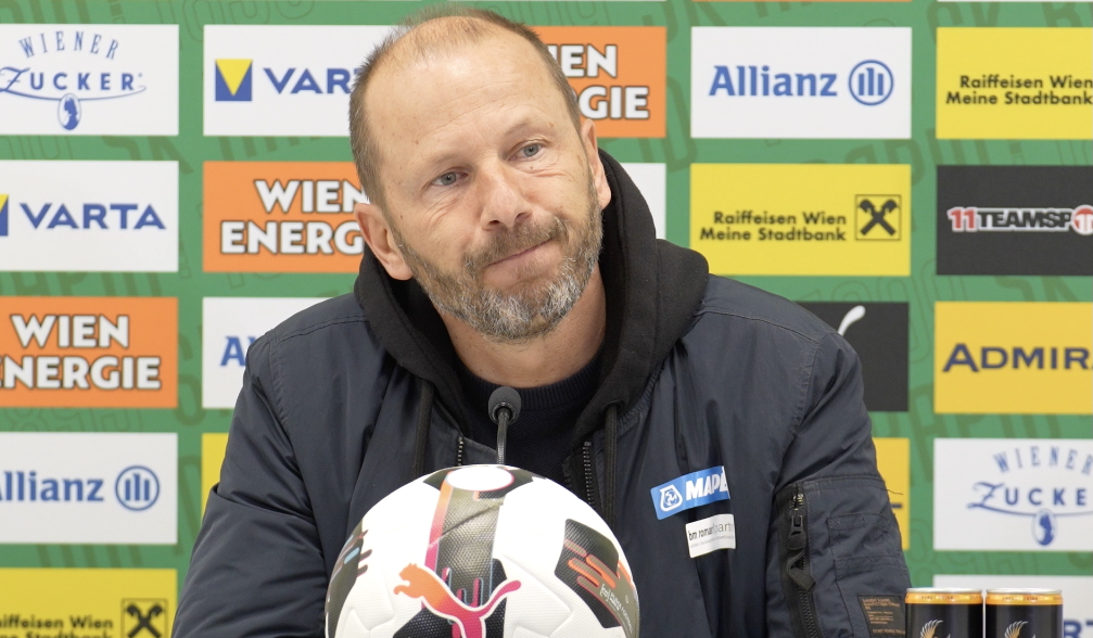 Video: René Poms (Trainer Grazer AK 1902) - die Pressekonferenz nach dem Spiel gegen SK Rapid