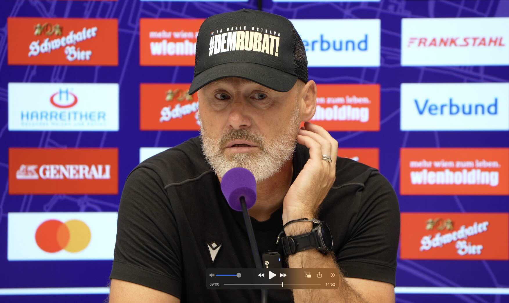Video: Pavel Hapal (Trainer Banik Ostrava) - die Pressekonferenz nach dem Spiel gegen FK Austria Wien