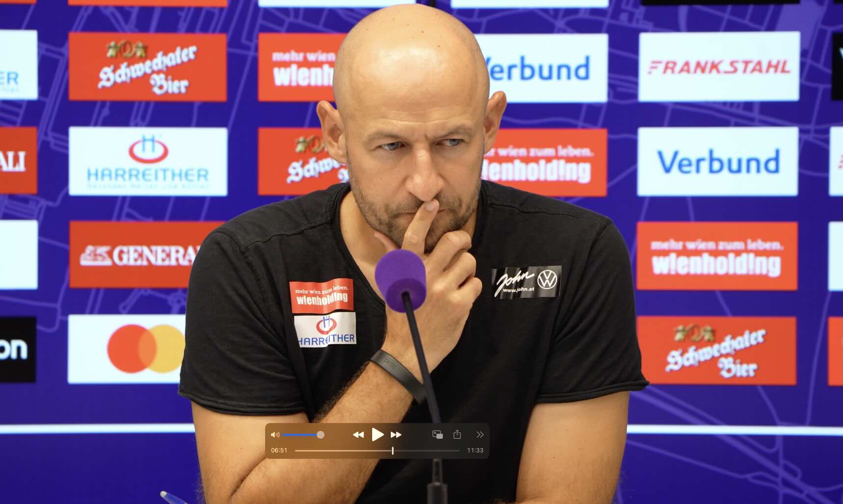 Video: Stephan Helm (Trainer FK Austria Wien) - die Pressekonferenz nach dem Spiel gegen Banik Ostrava