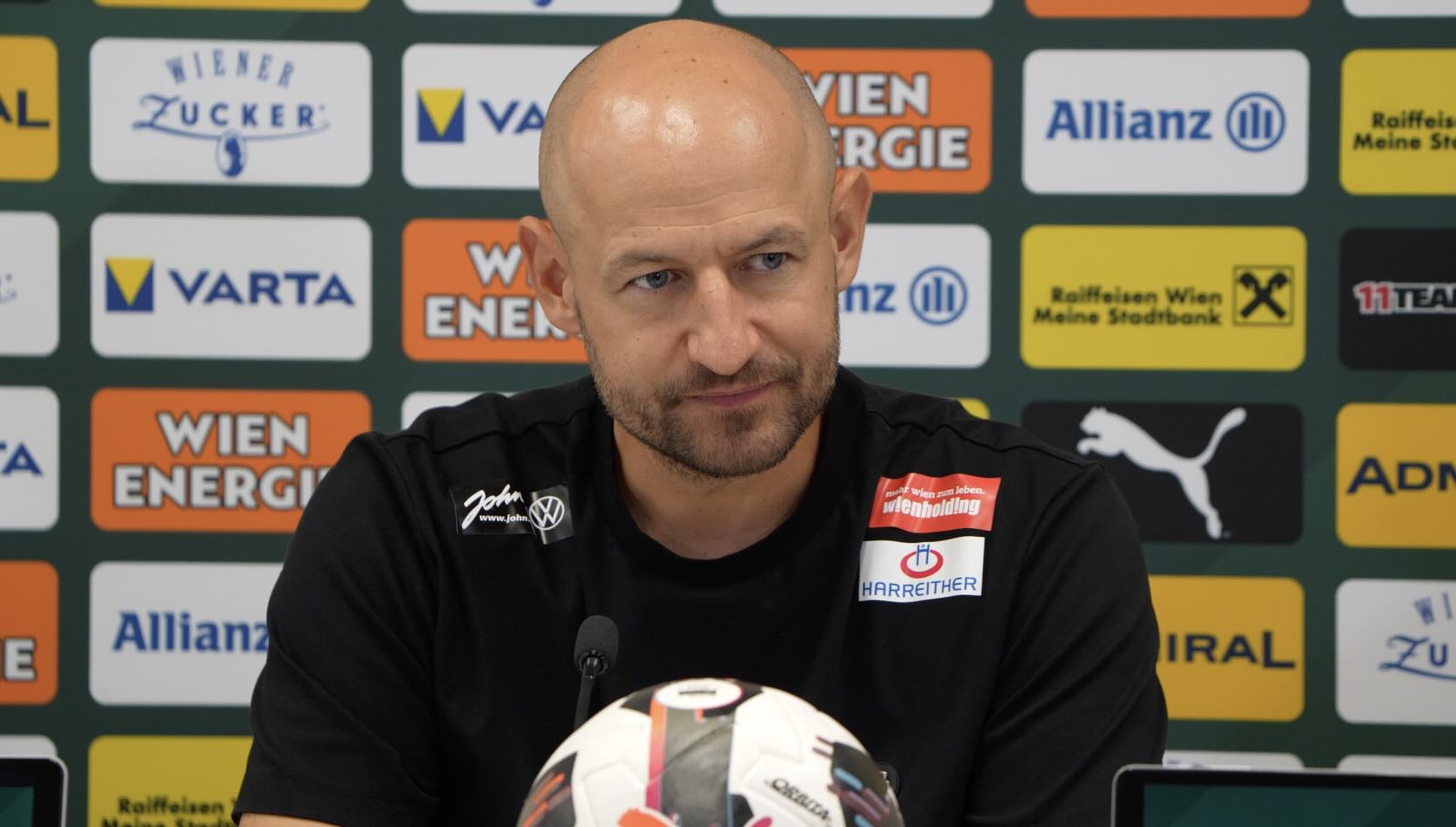 Video: Stephan Helm (Trainer FK Austria Wien) - die Pressekonferenz nach dem Spiel gegen SK Rapid